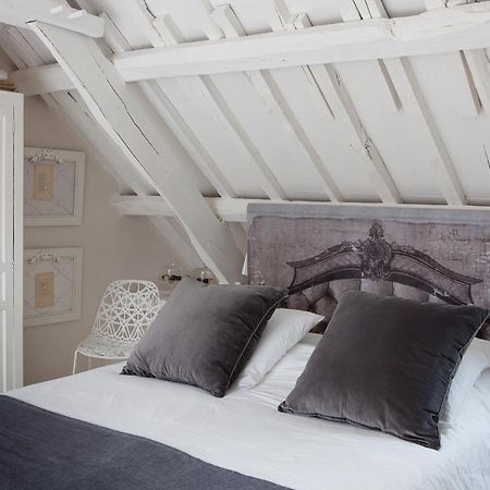 فندق Pléloفي  La Maison Des Lamour الغرفة الصورة